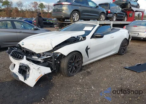 2024 BMW M8 Competition z USA, uszkodzony, nr VIN WBSDZ0C06RCR19055